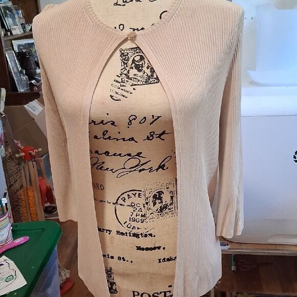 Authentic CHANEL Cream Open Front Cardigan Size 38 - Picture 3 of 10